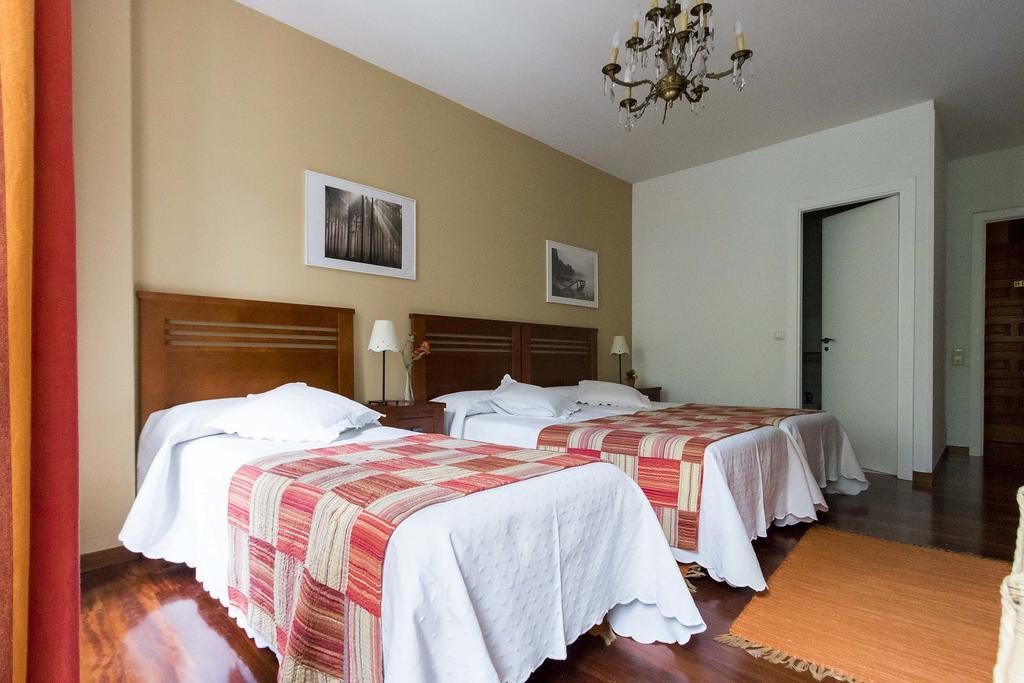 Hostal La Carballinesa Santiago de Compostela Exterior photo
